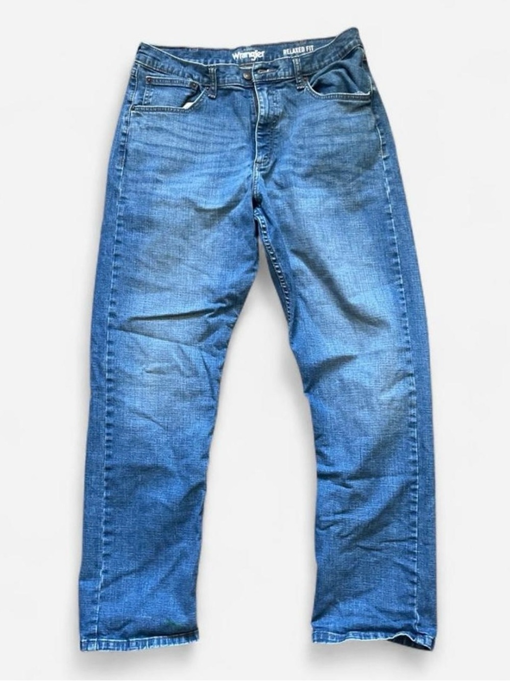 Wrangler Women’s Relaxed Jeans in Medium Blue
